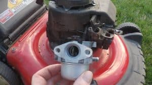 How to Clean Carburetor on Troy Bilt Lawn Mower