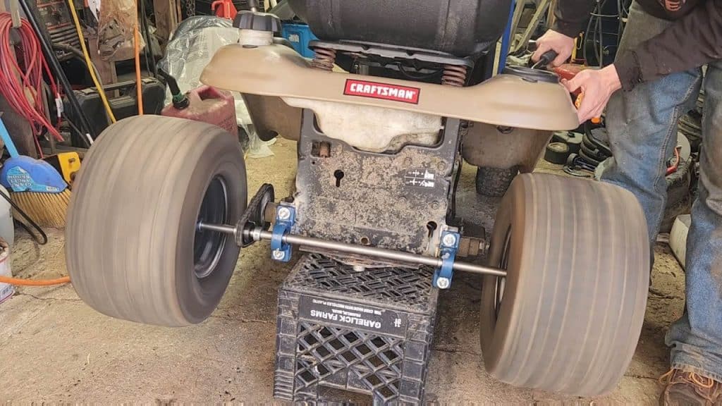 How to Make a Hydrostatic Lawn Mower Faster